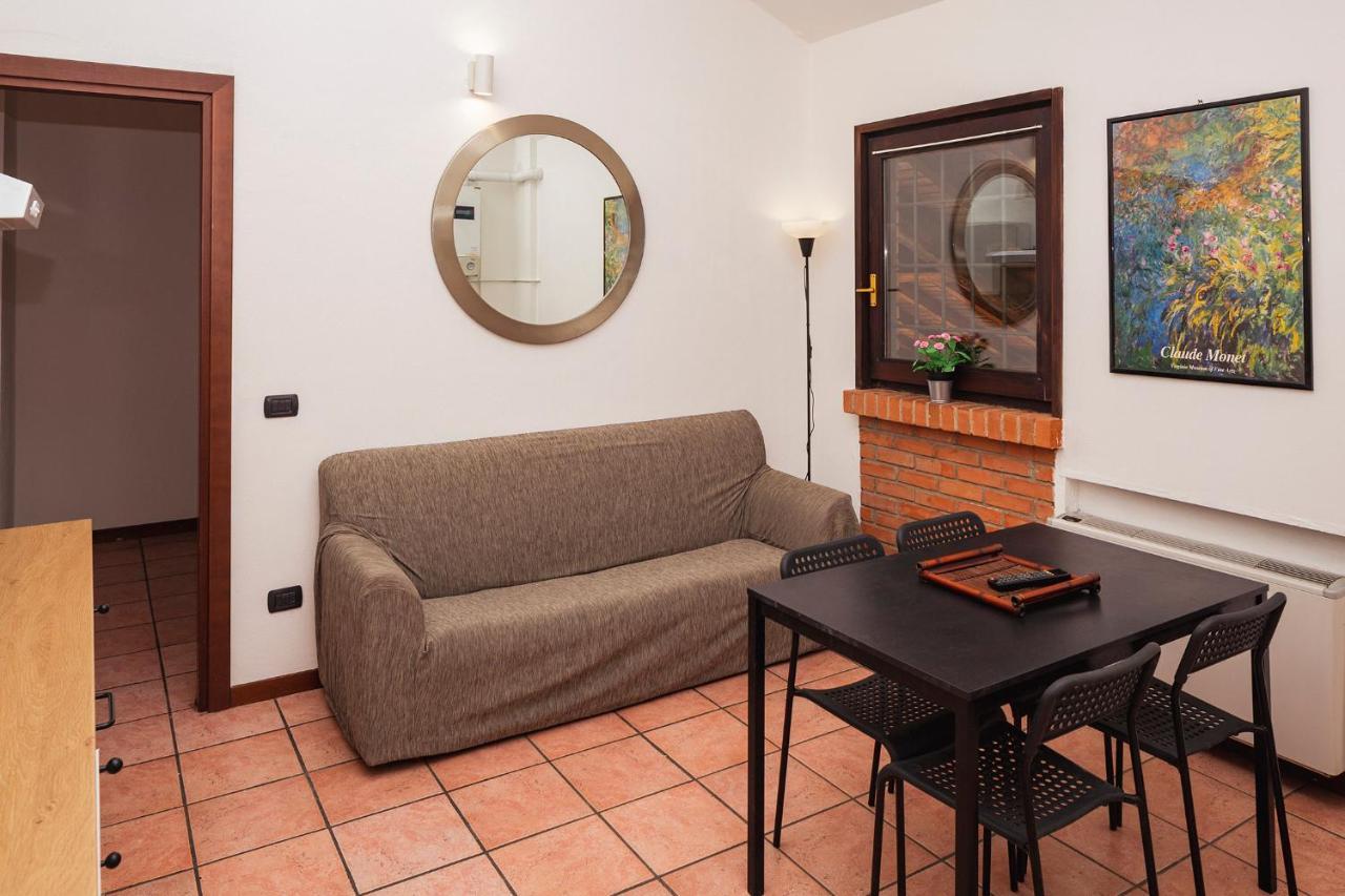 Residence San Raffaele 1 Milan Exterior photo